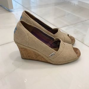 Toms wedge sandals